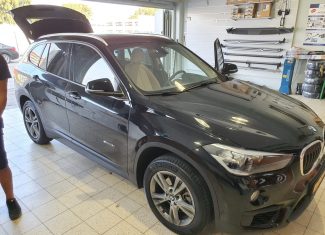 התקנת מדרכות מקוריות ומערכת מולטימדיה אנדרואיד ל BMW  X1