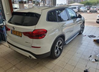 התקנת מדרכות מקוריות  ל BMW  X3 חדשה