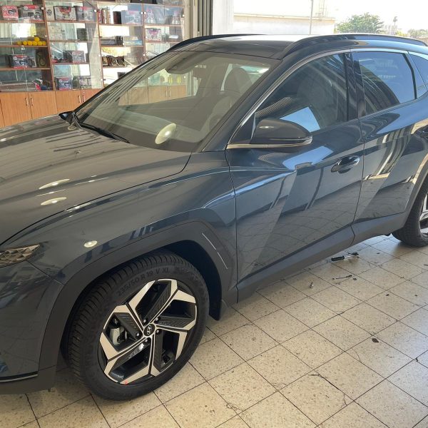 תמונה של התקנת מדרכות ליונדאי טוסון 2021