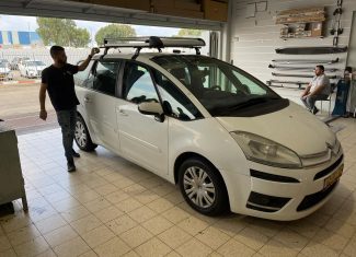 סיטרואן C4 פיקאסו שנת 2015 התקנת גגון + עריסה