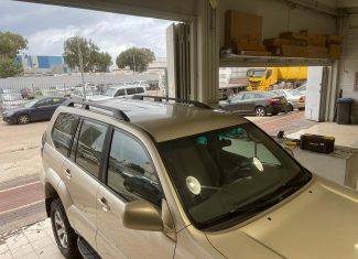 התקנת פסי אורך לטויוטה לנד קרוזר שנת 2008