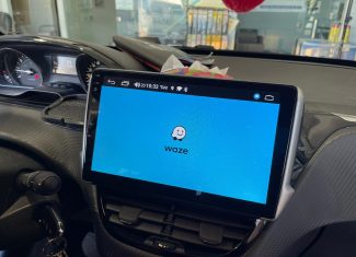 התקנת מולטימדיה אנדרואיד ברמה הכי גבוהה עם מסך בגודל 10